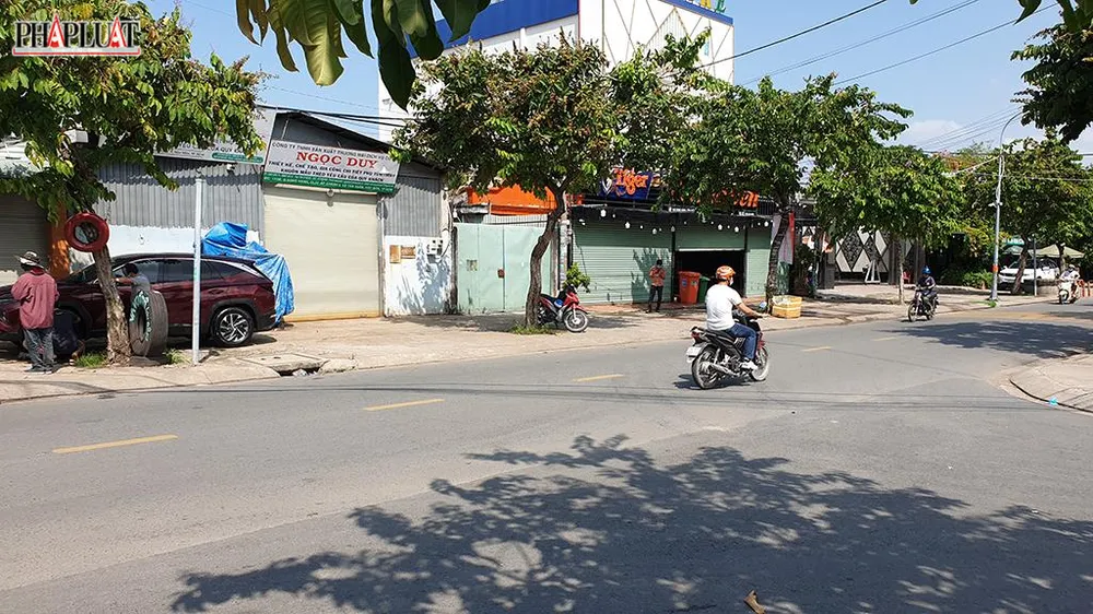 Khu vực hiện trường trên địa bàn xã Tân Xuân, huyện Hóc Môn. Ảnh: NT Khu vực hiện trường trên địa bàn xã Tân Xuân, huyện Hóc Môn. Ảnh: NT