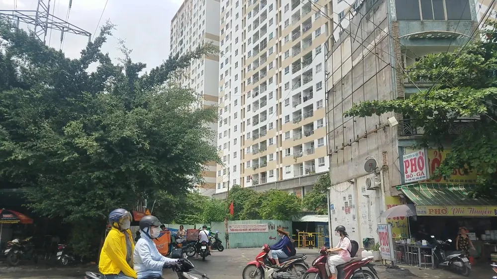 Hiện nguyên nhân và thiệt hại trong vụ cháy đang được xác minh, làm rõ. Ảnh: HT