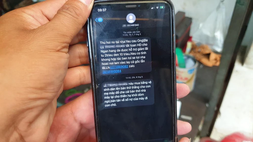 Anh N cũng nhận được tin nhắn khủng bố, yêu cầu trả tiền. Ảnh: NT