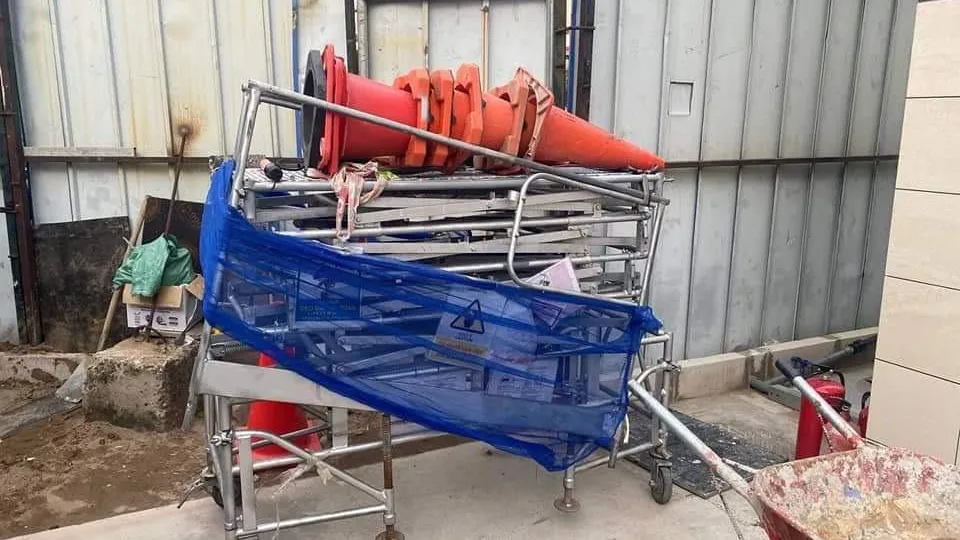 Thiết bị bị Vũ trộm đang phục vụ xây dựng công trình tuyến đường sắt đô thị số 1. Ảnh: CA Thiết bị bị Vũ trộm đang phục vụ xây dựng công trình tuyến đường sắt đô thị số 1. Ảnh: CA