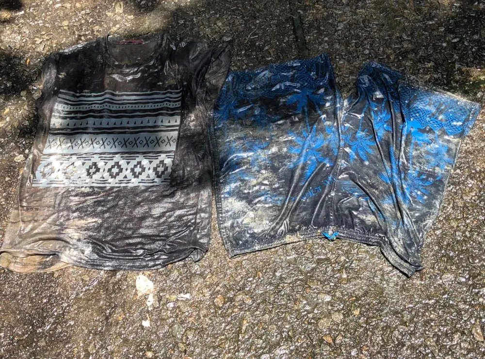 Trang phục mà nạn nhân mặc được phát hiện. Ảnh: CA