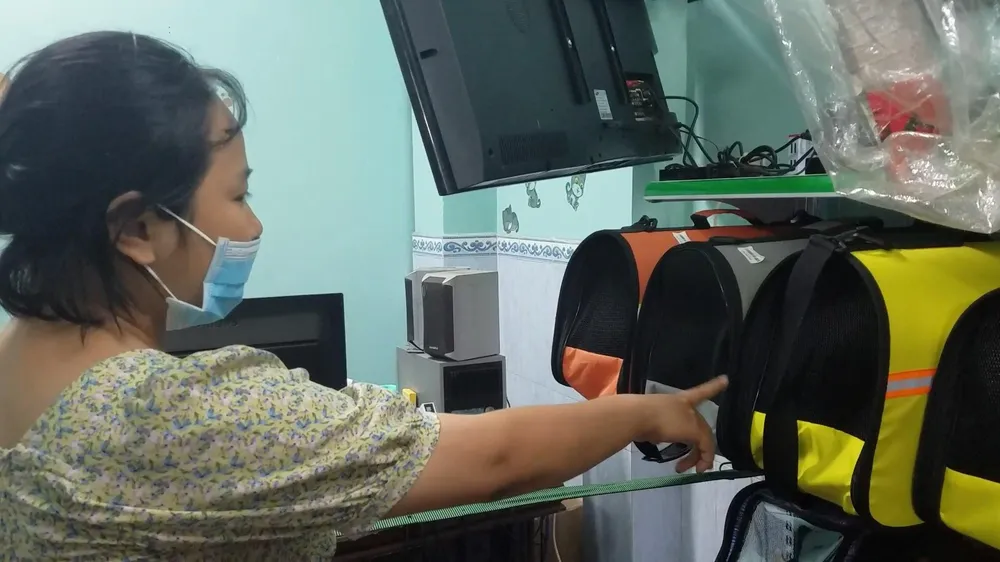 Chị N cho biết người đàn ông đã khéo léo dàn cảnh, làm mình phân tâm rời đi và ra tay trộm cắp. Ảnh: HT