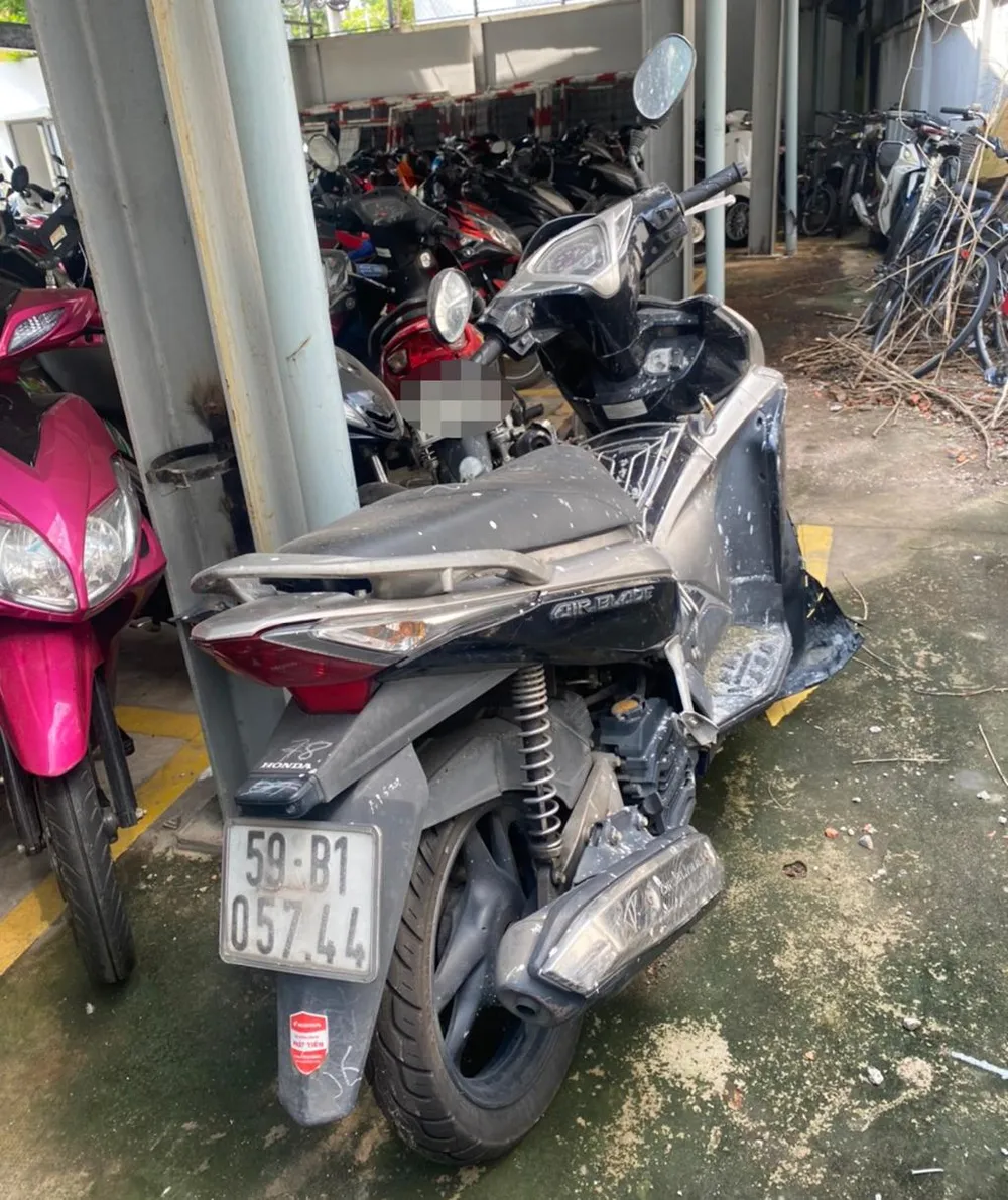 Công an hiện đang tìm chủ sở hữu chiếc xe máy trong vụ tai nạn. Ảnh: CA Công an hiện đang tìm chủ sở hữu chiếc xe máy trong vụ tai nạn. Ảnh: CA