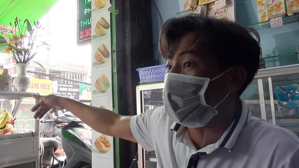 Theo anh T, buổi sáng mình rất tỉnh táo, nên không có chuyện lầm lẫn đưa tiền và vé số trúng giải cho người đàn ông lạ mặt. Ảnh: NT