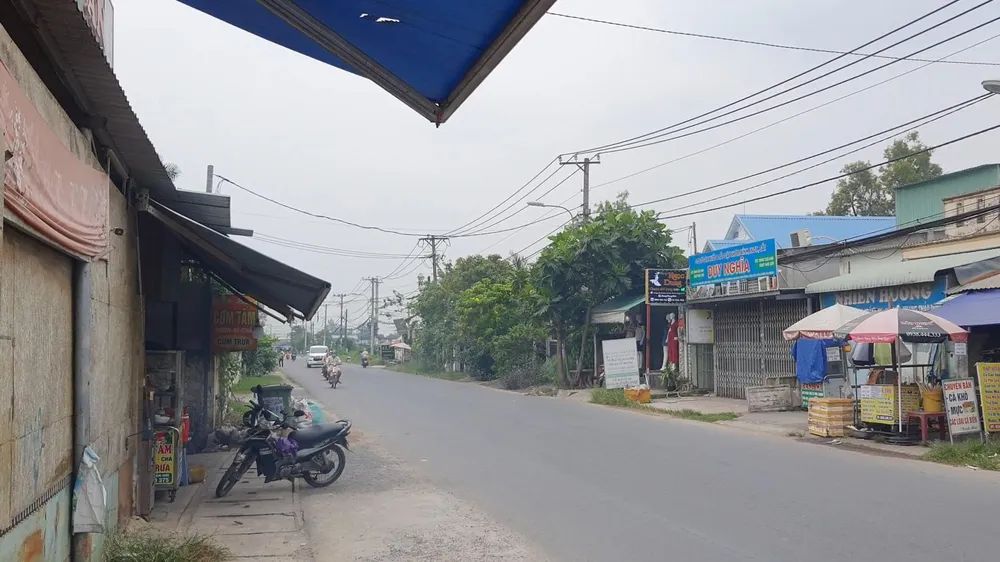 Khu vực xảy ra vụ việc vào lúc 1 giờ sáng rất vắng vẻ. Ảnh: NT Khu vực xảy ra vụ việc vào lúc 1 giờ sáng rất vắng vẻ. Ảnh: NT