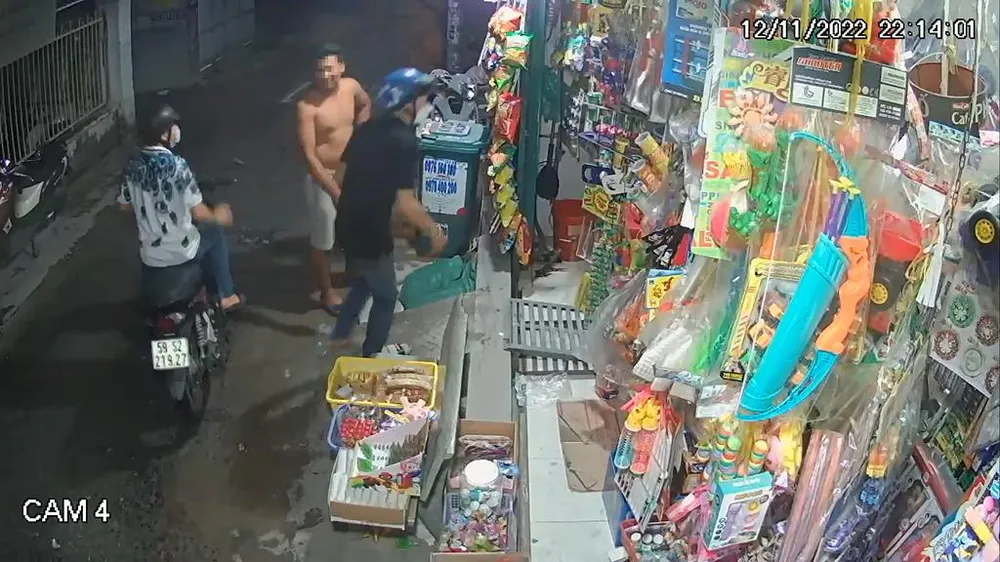 trộm điện thoại lấy hết tiền trong tài khoản ngân hàng