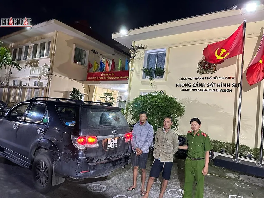 Nhóm trộm lái ô tô chuyên đột nhập biệt thự từ Nghệ An vào TP.HCM bat-bang-trom-tu-nghe-an-vao-tphcm-trom-o-da-nang