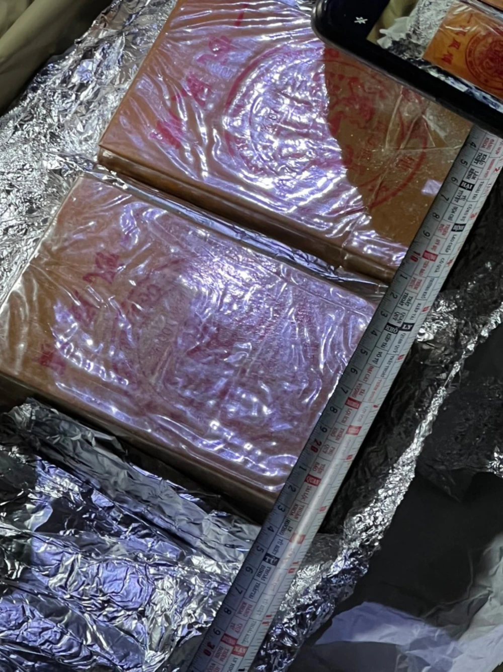 cong-an-tan-binh-bat-ma-tuy-sung-va-50-vien-dan