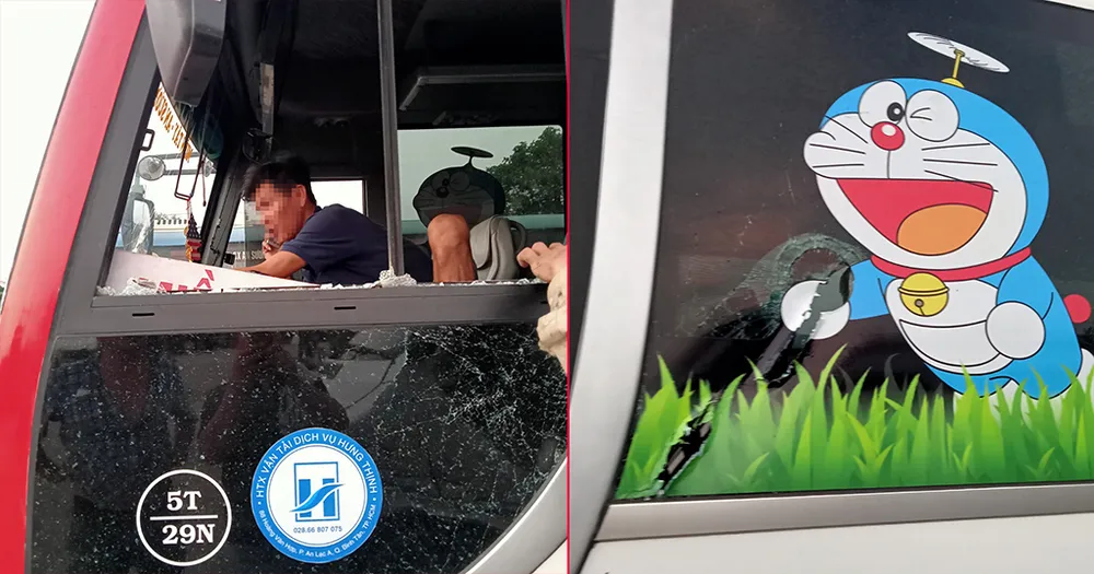 Vụ việc khiến kính xe khách hư hỏng, bể nát. Ảnh: NDCC