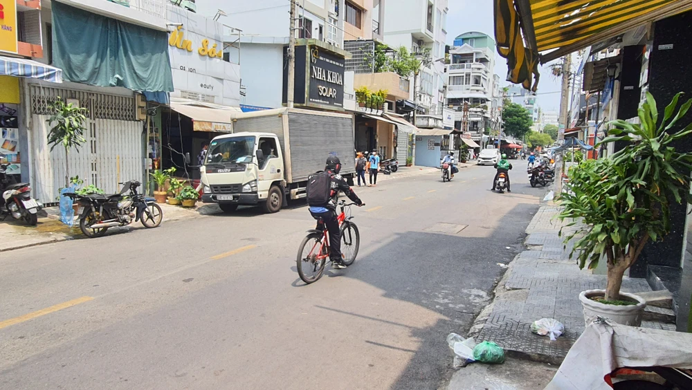 Khu vực xảy ra vụ việc trên đường Nguyễn Tiểu La, quận 10. Ảnh: HT