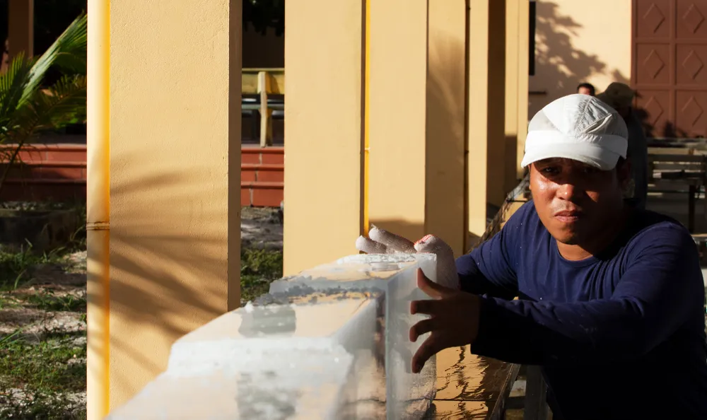 Tại các âu tàu, thứ mà ngư dân cần nhất là nơi neo đậu, tránh trú và các dịch vụ hậu cần nghề cá. Ảnh: NT