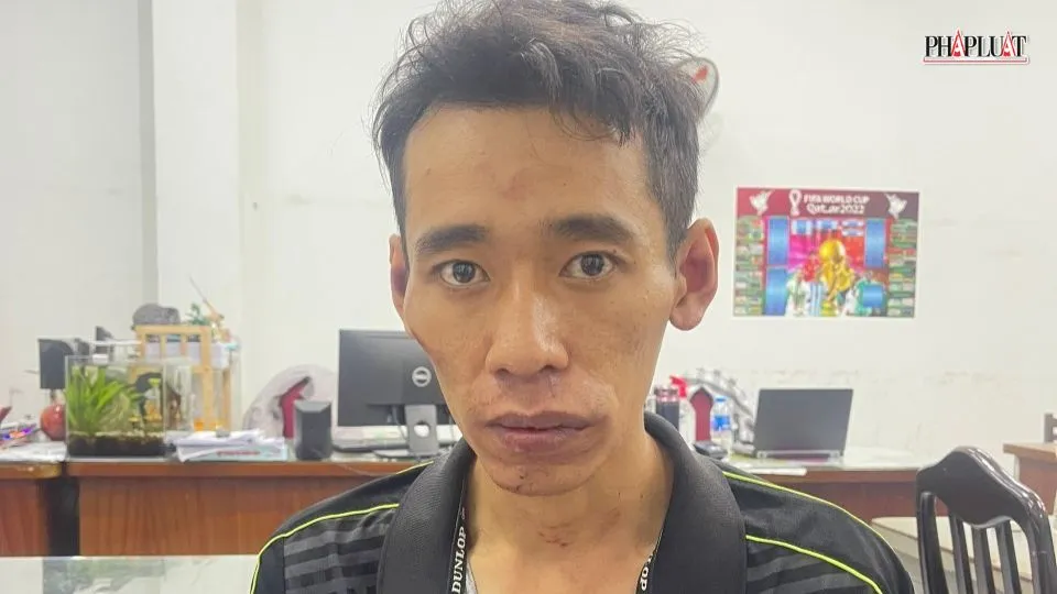 Tín tại cơ quan điều tra. Ảnh: CA Tín tại cơ quan điều tra. Ảnh: CA