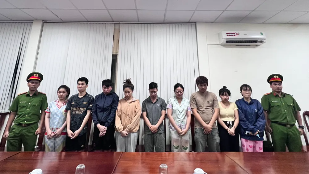 Công an TP.HCM phối hợp với các đơn vị liên quan bắt, khởi tố nhiều người điều hành, quản lý các app cho vay, đòi nợ kiểu khủng bố