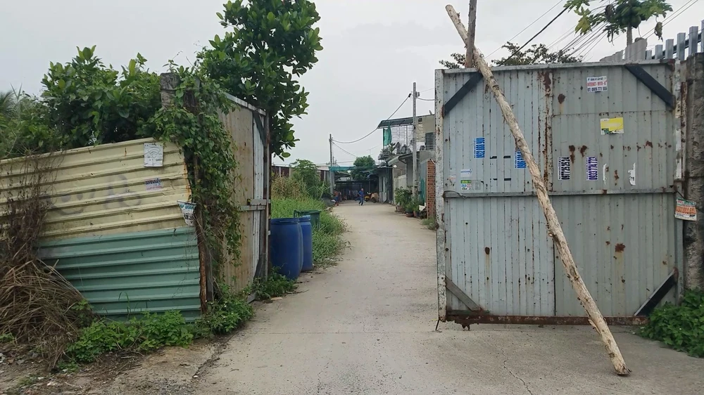 Vụ việc xảy ra tại con hẻm trên đường Trần Văn Giàu, huyện Bình Chánh. Ảnh: HT