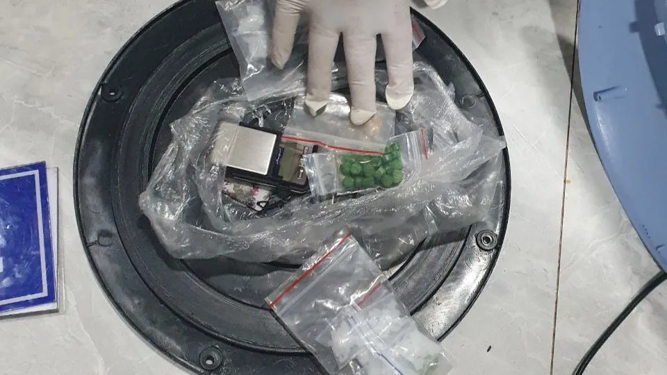 Công an mở rộng, phát hiện thêm nhóm người tàng trữ trái phép chất ma túy. Ảnh: CA