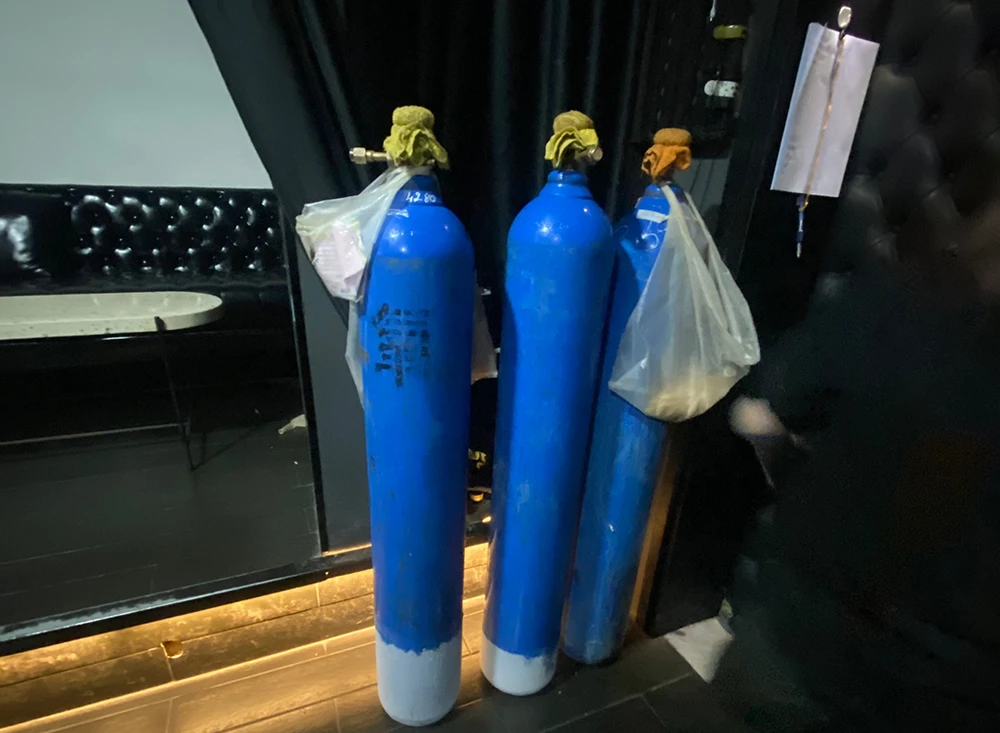 Công an cũng thu giữ nhiều tang vật liên quan. Ảnh: CA Công an cũng thu giữ nhiều tang vật liên quan. Ảnh: CA