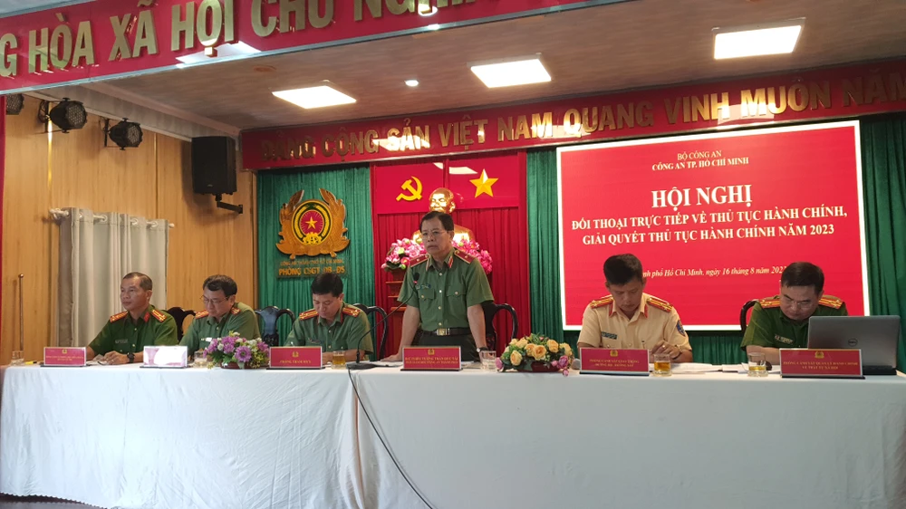 Công an TP.HCM tổ chức Hội nghị Đối thoại trực tiếp về thủ tục hành chính, giải quyết thủ tục hành chính năm 2023 vào sáng 16-8. Ảnh: NT