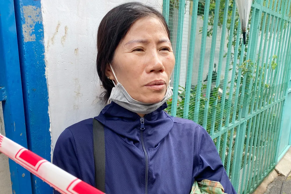 Bà Mai cho biết vẫn chưa hết bàng hoàng, đau xót khi chứng kiến vụ việc. Ảnh: NT Bà Mai cho biết vẫn chưa hết bàng hoàng, đau xót khi chứng kiến vụ việc. Ảnh: NT