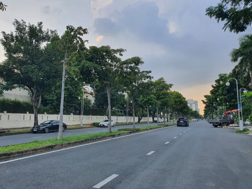 Theo ông L, an ninh ở khu đô thị Phú Mỹ Hưng rất tốt, nhưng kẻ gian vẫn có thể lợi dụng các thời điểm đêm khuya, vắng vẻ để ra tay. Ảnh: NT mot-giam-doc-dot-nhap-biet-thu-phu-my-hung-danh-chu-nha-de-trom-7.jpg