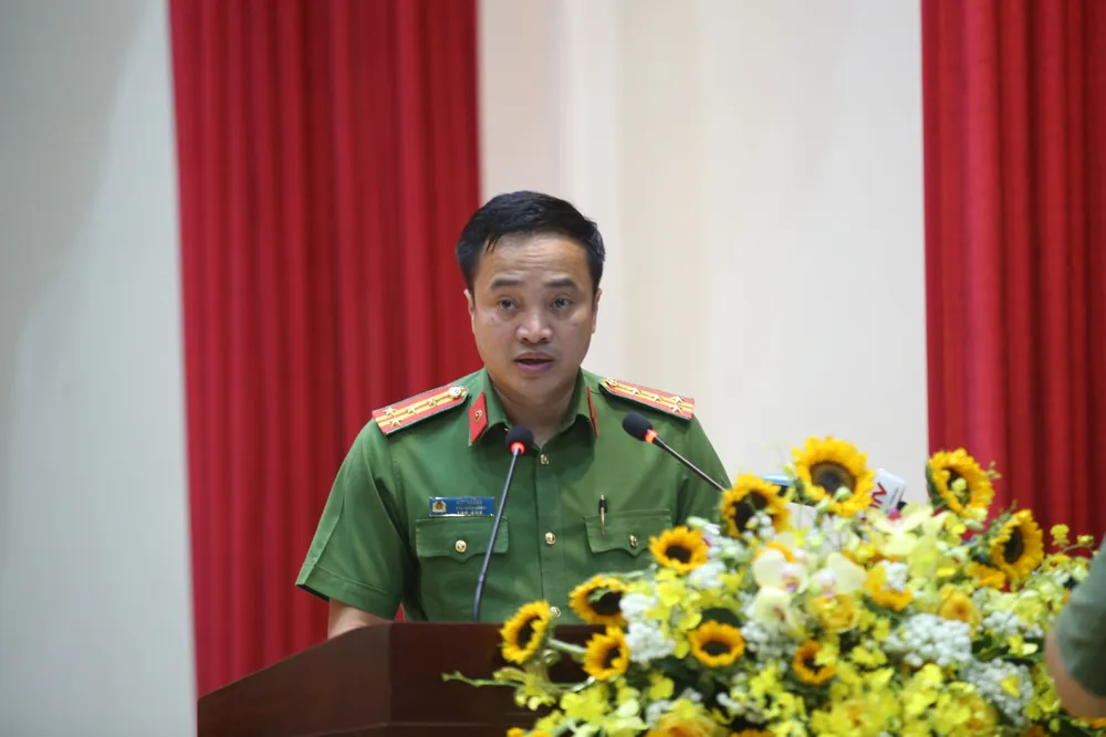 Đại tá Mai Hoàng, Phó Giám đốc Công an TP.HCM, phát biểu tại hội nghị. Ảnh: NT cong-an-tpchm-noi-ve-toi-pham-ma-tuy-trong-giai-doan-hien-nay-2.jpg