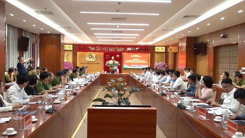 Đại tá Mai Hoàng: ‘Lấy công tác phòng ngừa tội phạm tại các ngân hàng làm trọng yếu’