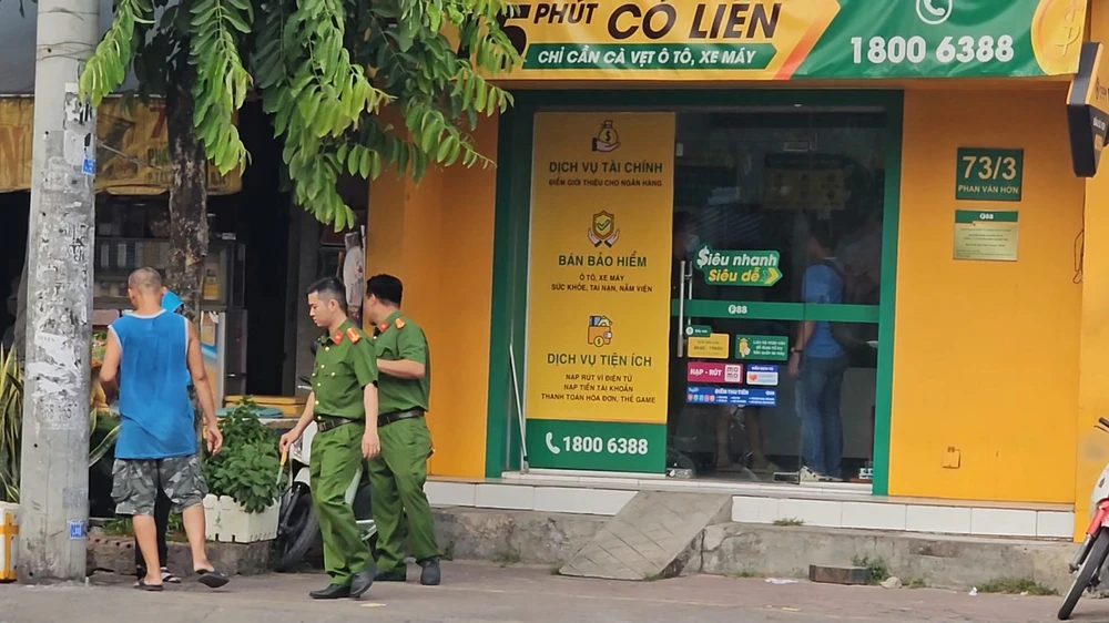 Lời khai người phụ nữ cầm dao cướp cửa hàng F88