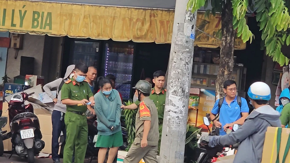 Lời khai người phụ nữ cầm dao cướp cửa hàng F88