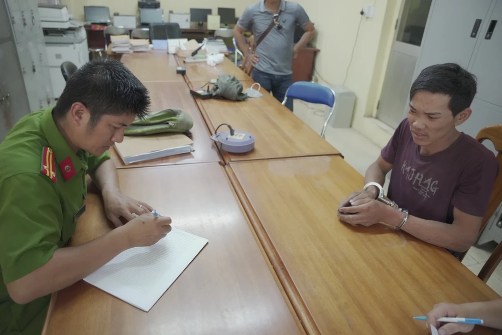 Khởi tố, tạm giam với kẻ giết người, cướp của trốn ở Long An