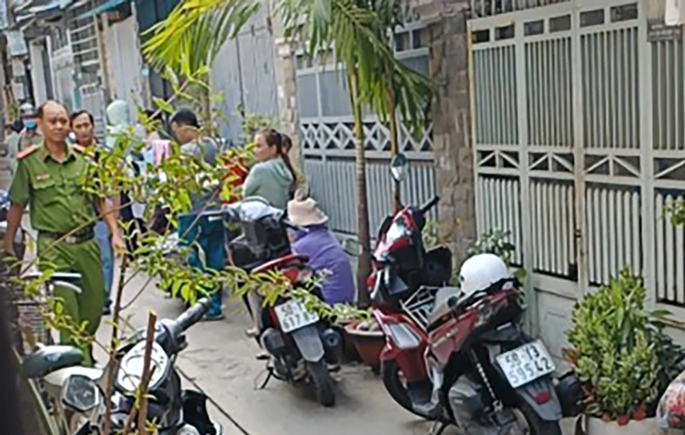 Làm rõ vụ bé gái 14 tháng tuổi tử vong ở quận 12