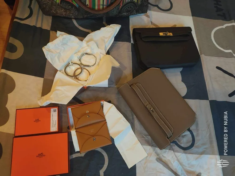 ‘Thiếu gia’ hết thời trộm trang sức Tiffany & Co. và đồ Hermes tiền tỉ ở quận 1