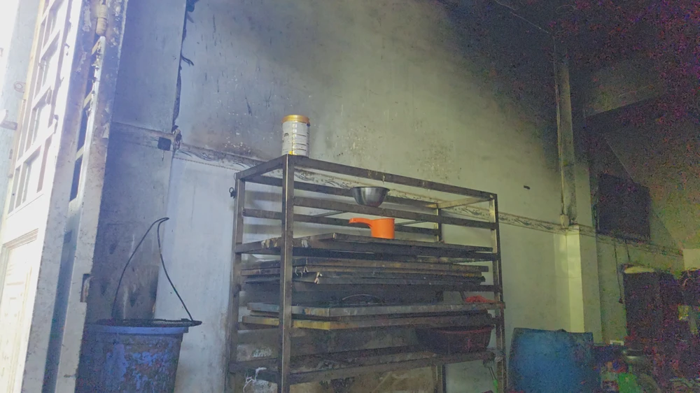 Khu vực cháy là tầng trệt nơi thường làm đậu hũ. Ảnh: HT Cháy nhà, 2 vợ chồng chạy về cứu 2 con nhỏ thoát ra ngoài