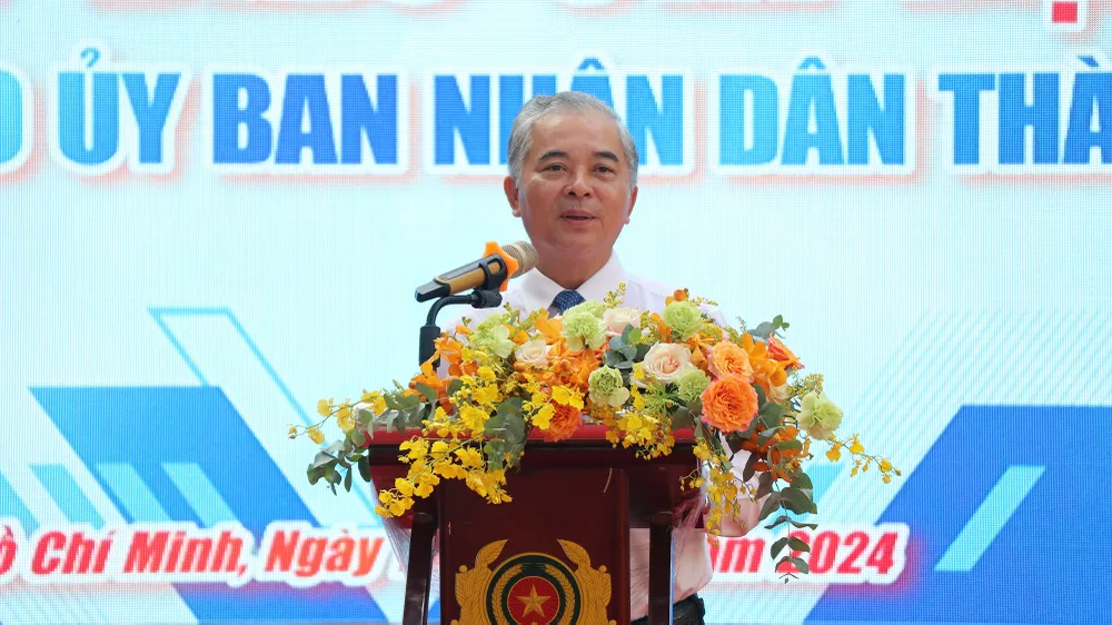 Bích họa 600 m2 góp phần chuyển hóa địa bàn ở quận 1