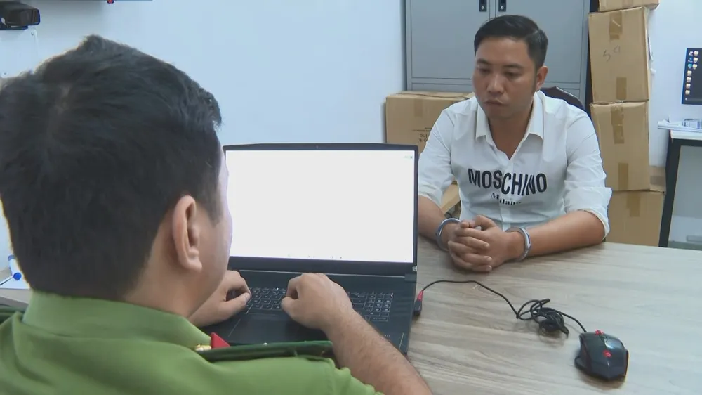 Nhóm lừa đảo mướn chung cư thuê hàng chục nhân viên, thu lợi 2 tỉ tháng