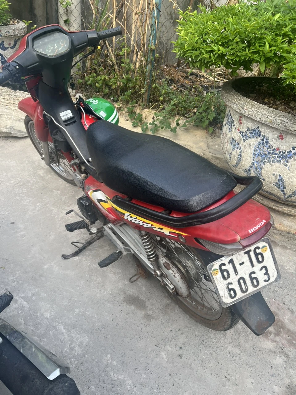 Chiếc xe máy tang vật trong vụ án được công an tạm giữ. Ảnh: CA 3 thanh niên trong hội 'vỡ nợ làm liều', đột nhập cướp 1 tỉ thì bị bắt quả tang