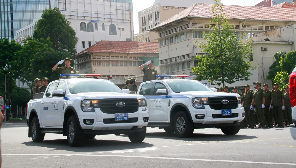 Chùm ảnh Lễ ra mắt Lực lượng tham gia bảo vệ an ninh, trật tự ở cơ sở ở TP.HCM