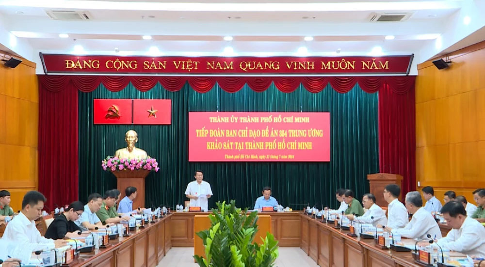 Bộ trưởng Lương Tam Quang có buổi làm việc với Thành ủy TP.HCM về xây dựng đề án 354