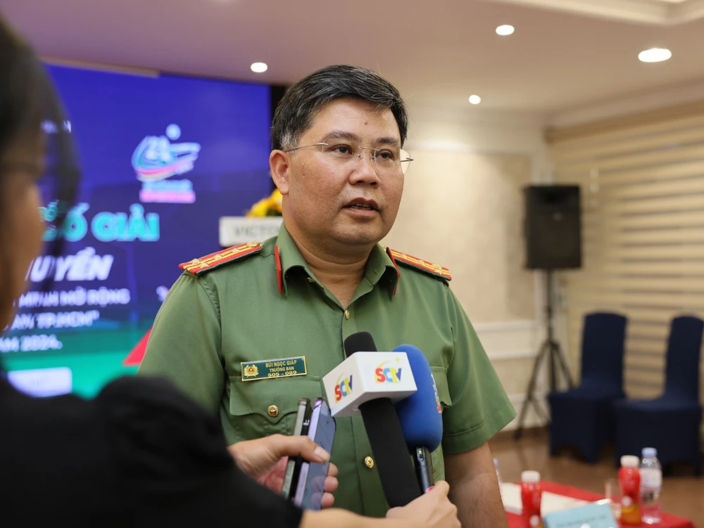 Công an TP.HCM tổ chức giải bóng chuyền với 8 đội tham gia