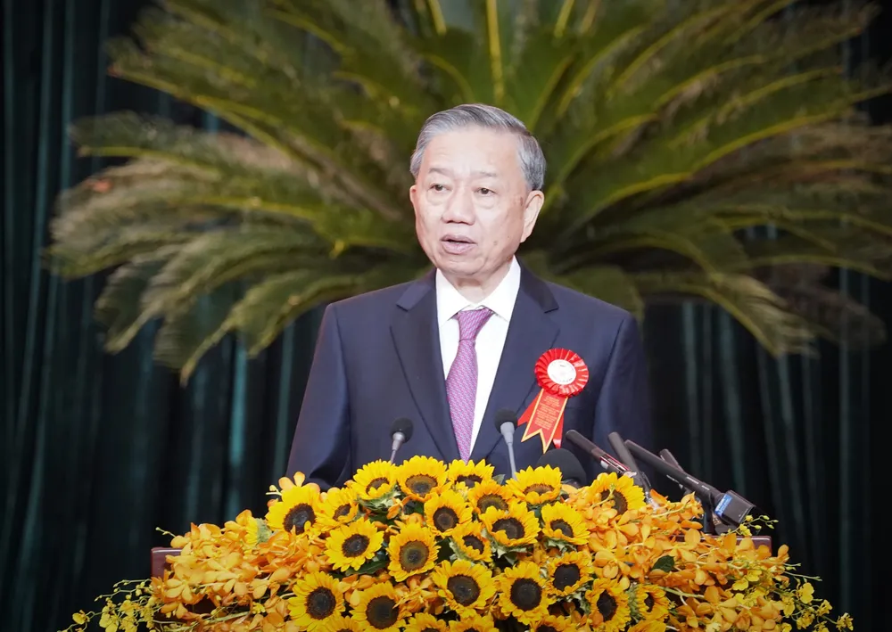 Tổng bí thư, Chủ tịch nước Tô Lâm phát biểu, chúc mừng Công an TP.HCM. Ảnh: TV Công an TP.HCM được phong tặng danh hiệu Anh hùng LLVTND lần hai
