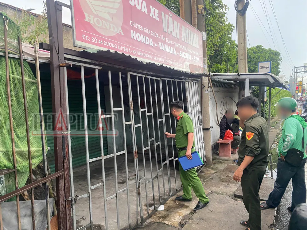 Trong khi đó, tiệm sửa xe của Đàm Văn Long đóng cửa, trả mặt bằng. Ảnh: NHÓM PV cong-an-bat-giu-truy-xet-cac-nhom-pha-xe-tren-quoc-lo-10.jpg