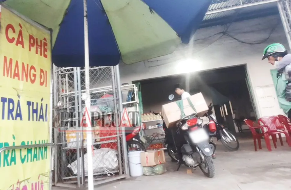Tiệm của Trương Văn Tuấn, quê Thanh Hóa nằm trên Quốc lộ 51 theo hướng từ Bà Rịa - Vũng Tàu về TP.HCM cũng thực hiện hành vi phá xe, vẽ bệnh, lấy tiền số tiền lớn. Ảnh: NHÓM PV Bài 3: Phá xe, vẽ bệnh trên Quốc lộ 1, Quốc lộ 51