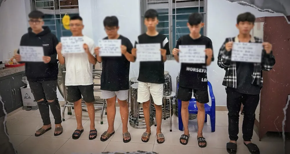 Công an đã khởi tố với 5 "quái xế" về hành vi gây rối trật tự công cộng. Ảnh: CA Khởi tố 5 ‘quái xế’, nằm trên yên xe biểu diễn ở đường Phạm Văn Đồng