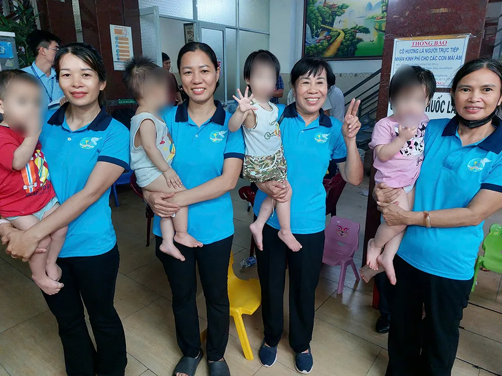 Hai bảo mẫu đánh trẻ ở Mái ấm Hoa Hồng bị khởi tố