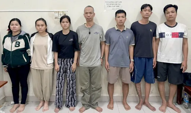 7 người bị khởi tố sau vụ tạt sơn đòi món nợ 50 triệu đồng