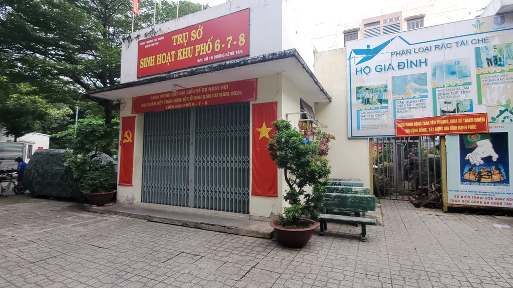 Quảng cáo web cờ bạc trên ghế đá chung cư Tây Thạnh và nhiều tuyến đường tại Tân Phú