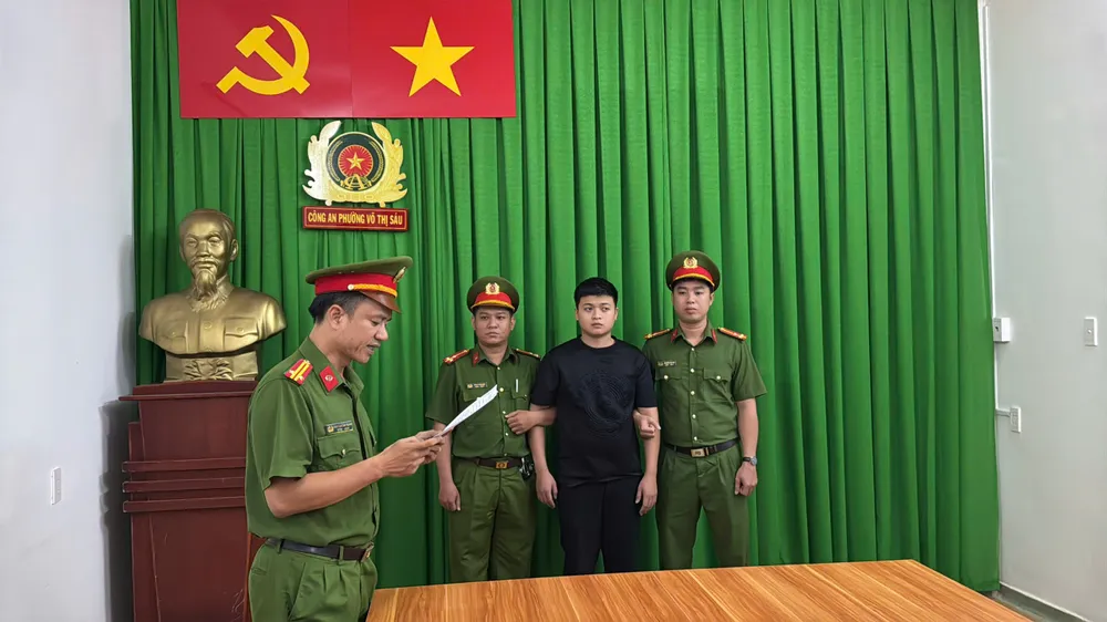 Bắt khẩn cấp tài xế, tiếp viên xe buýt cùng người giao hàng đánh nhau ở quận 3