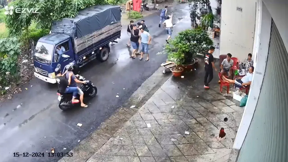 nổ súng chỉ thiên