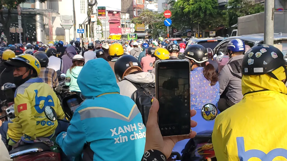 nhieu-duong-o-quan-tan-binh-ket-cung-vi-chay-nha-tren-duong-xuan-hong (5).jpg