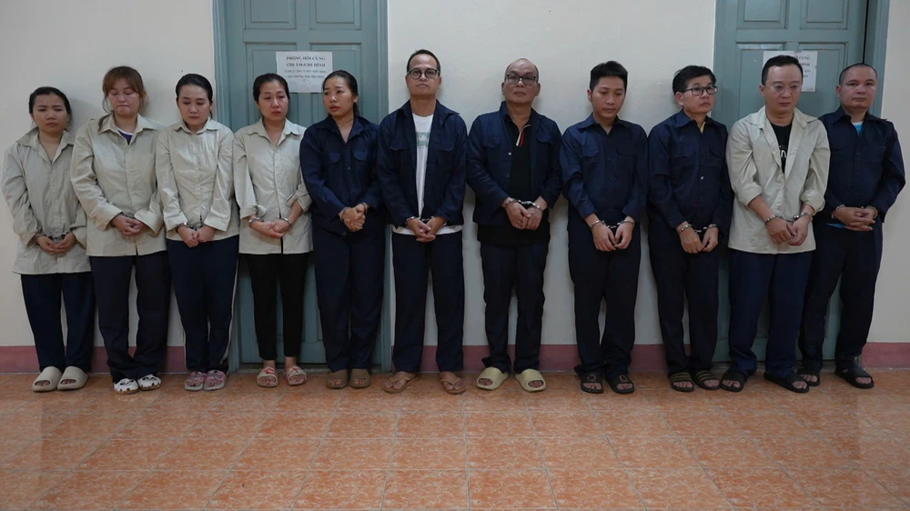 Sới bạc ở Câu lạc bộ Diamond, có người chơi 1 lần 18 tỉ ở quận 3