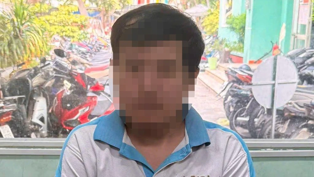 L bị công an xử lý về hành vi khai báo thông tin giả. Ảnh: CA Thanh niên hoang báo bị cướp đánh vào đầu lấy đi điện thoại và 9 triệu