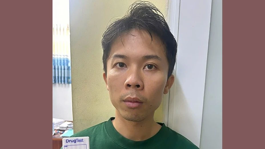 Khôi tại cơ quan điều tra. Ảnh: CA bat-thanh-nien-lua-80-trieu-dong-de-giai-cuu-1-nguoi-nghien-1.jpg